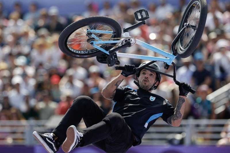 Argentina ganó su primera medalla de oro en París, con la actuación de José Maligno Torres en la final de BMX freestyle. El rider de 29 años firmó un 94.82 en su primera pasada, lo que terminaría siendo imposible de superar por los otros ocho competidores.