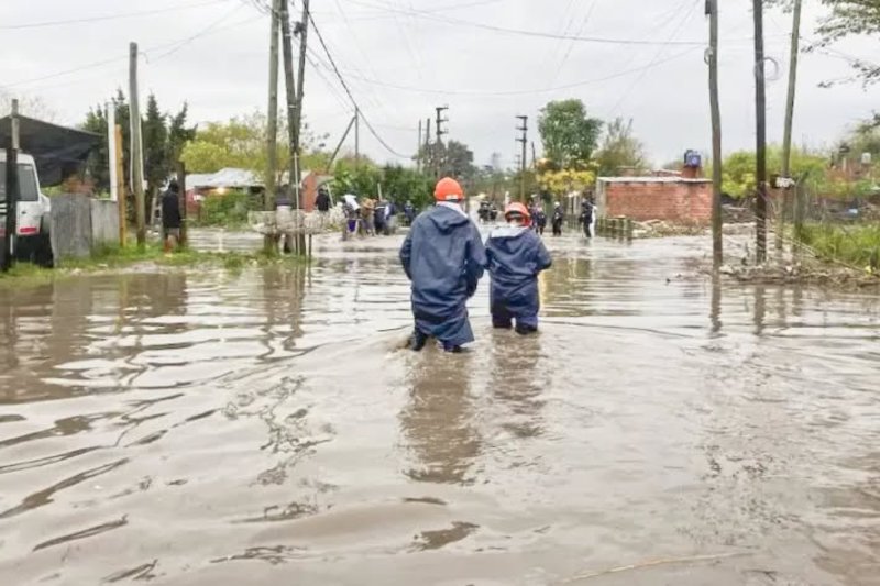 Barrios anegados y calles colapsadas}