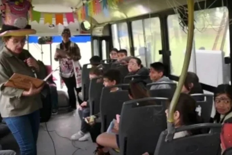 Tras comenzar ayer el itinerario en San Luis del Palmar (Feria del Libro), mañana estará en Gobernador Virasoro (sin el colectivo), el lunes 19 de mayo, el miércoles 21 y el jueves 22 estará en la capital, el viernes 23 tendrá actividad en la zona rural de San Luis del Palmar (zona rural). Tras finalizar este periplo, iniciará una nueva semana de visitas desde el 26 de mayo, con apariciones en San Cosme, San Luis del Palmar e Itatí, aunque todavía con fechas a confirmar.