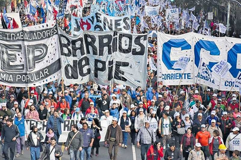 Otro punto de inflexión es que el Gobierno no retirara la apelación que hizo al recurso de amparo presentado para declarar ilegal el capítulo de reformas laborales, que sigue sin entrar en vigencia porque la central logró frenarlo en la Justicia. El mismo supuestamente busca penalizar a los empleados que hagan bloqueos en las fábricas, pero fue considerado “muy mal escrito y nocivo”, ya que puede extenderse a otras labores sindicales. 