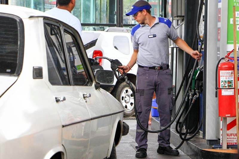 YPF aplica ajustes segmentados