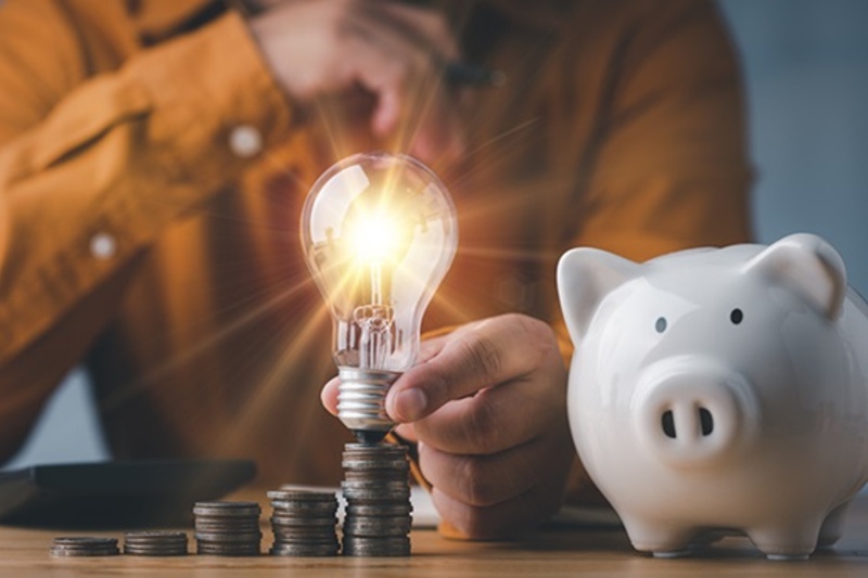 El Gobierno nacional, mediante la resolución 162/2025, oficializó las subas en los valores de la energía eléctrica, que se verán reflejadas en las boletas con un 1,7 por ciento de incremento. En esa línea, no prevén modificar la actual segmentación de subsidios de los tres niveles: altos (N1: pagan el costo total), bajos (N2: reciben el 71% del subsidio) o medios (N3: 55% subsidio). 