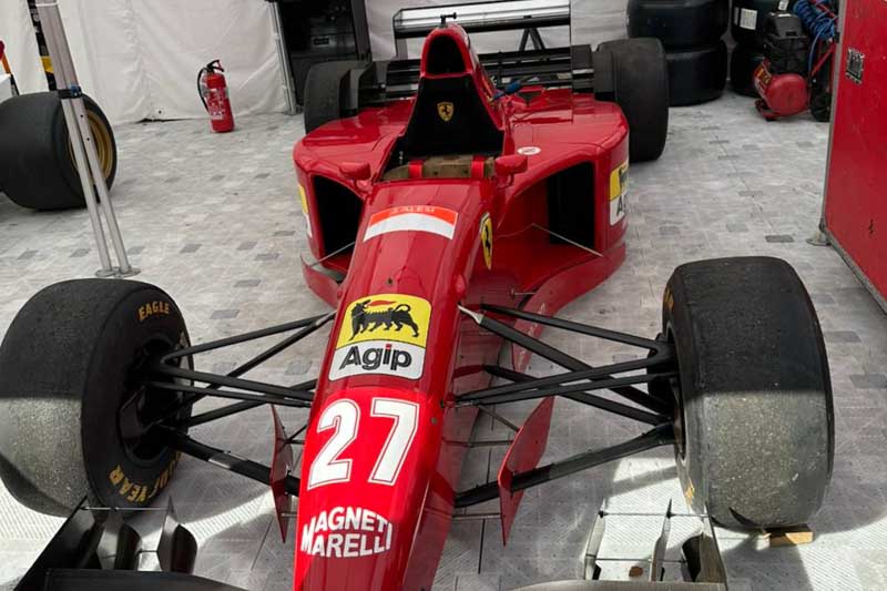 Desde el viernes, Mariano y su pareja Giuliana pudieron disfrutar de las prácticas libres y la clasificación en el histórico Autódromo Nacional de Monza, escenario de carreras desde 1921. La presencia argentina en las tribunas refleja cómo Colapinto ha reavivado la pasión por la Fórmula 1 en el país, con Corrientes sumándose a este fervor deportivo que trasciende fronteras.