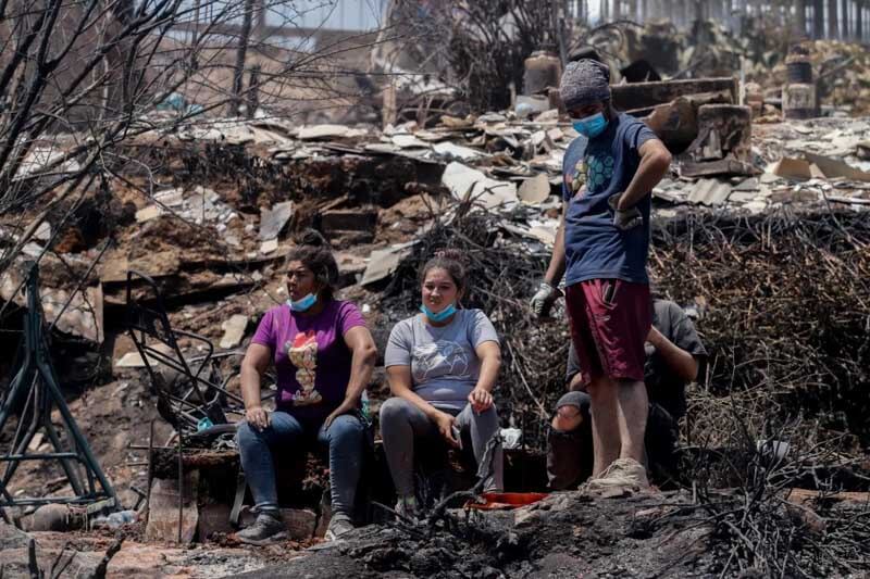 El presidente Boric anticipó que el número de víctimas podría aumentar significativamente. Vecinos de las zonas afectadas han tomado medidas por sí mismos, persiguiendo a personas que consideran sospechosas de iniciar los incendios. La situación evoluciona y las autoridades continúan trabajando para contener la emergencia.