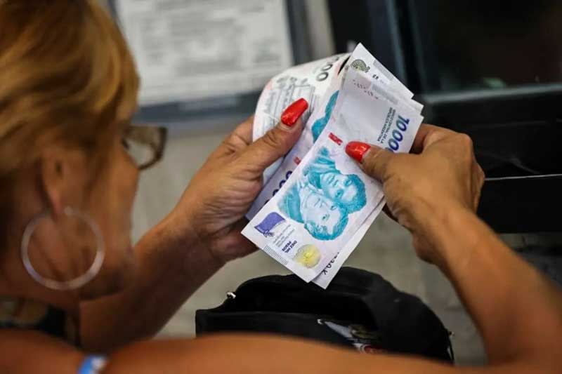 Deuda-economía familiar-argentina-crisis-deudas-servicios-desigualdad