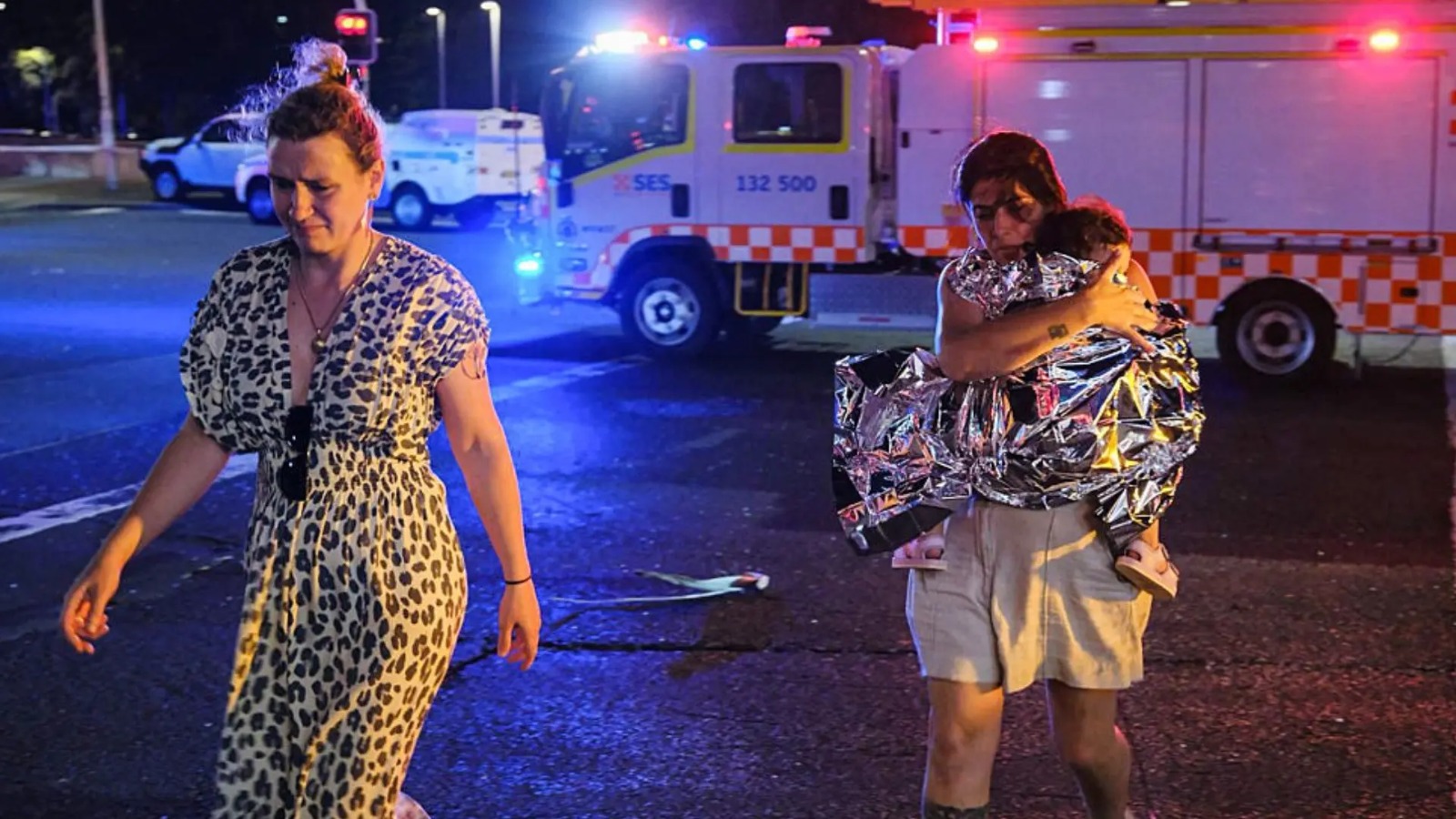 Además, reiteró la condena absoluta de la Argentina a toda forma de terrorismo y extremismo violento, independientemente de su motivación, y renovó su compromiso con la defensa de la libertad de culto y la cooperación internacional para prevenir este tipo de ataques. El presidente Javier Milei también repudió el atentado a través de sus redes sociales, con un mensaje en el que aludió al significado simbólico de Janucá y reafirmó su rechazo a la violencia motivada por el odio.