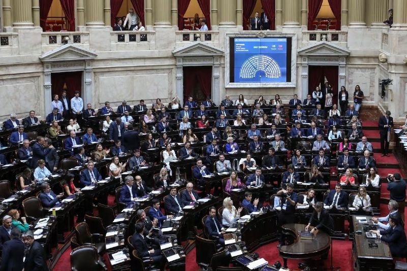 Ahora será el turno de los senadores}