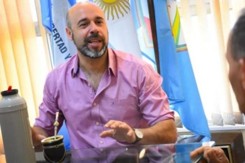 Limpiar Corrientes, del peronista Martín Ascúa (10): con los partidos Justicialista, de la Victoria, del Trabajo y del Pueblo, Demócrata Cristiano, Frente Renovador, Kolina (Corrientes de Liberación Nacional), Movimiento Integración Latinoamericano de Expresión Social por Tierra, Techo y Trabajo, Laboralista Autónomo, Renovador Federal, Nuevo Encuentro. 