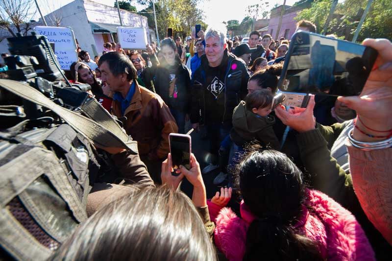 caso-Loan Peña-desaparicion-9 de julio-marchas-protestas-antorchas-papa mama Loan-Hermanos Loan-corte-ruta-drone-bullrich 039