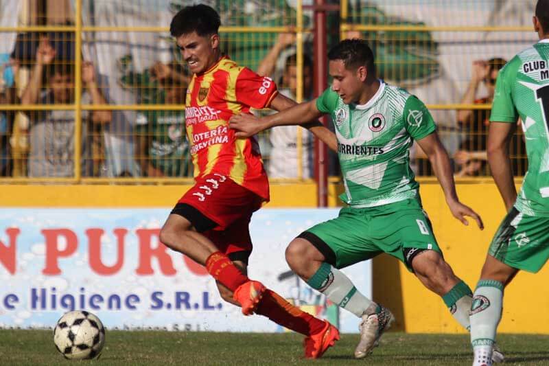 El duelo fue parejo, con un tiempo para cada uno, resultando insuficiente para sus aspiraciones de lograr al cuarto lugar para clasificar a las semifinales del torneo oficial de la Liga Correntina de Fútbol.